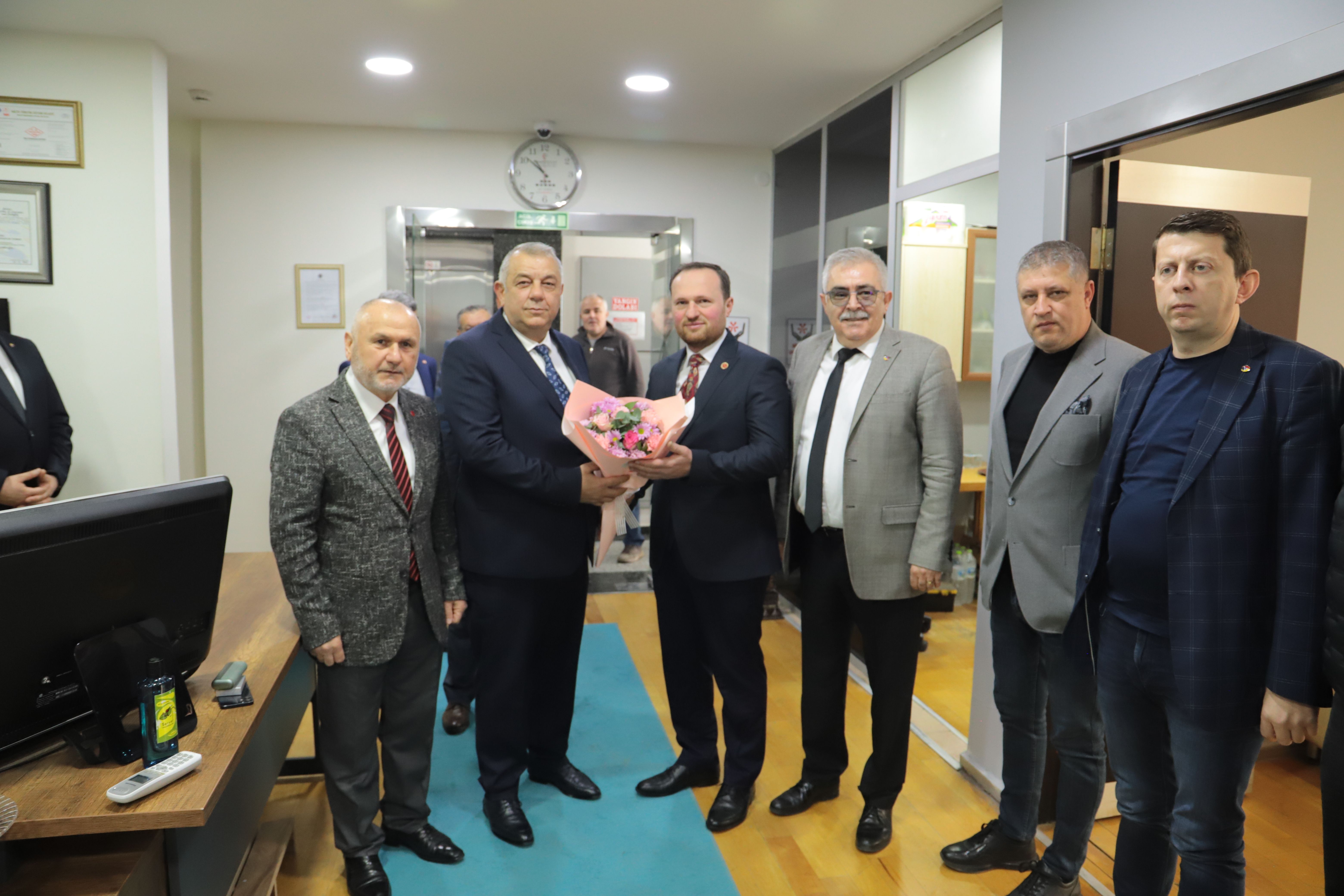 Saadet Partisi Düzce Belediye Başkanı Adayı Nevfel Kadir Güner ve İl Yönetimi Düzce TSO’yu Ziyaret Etti